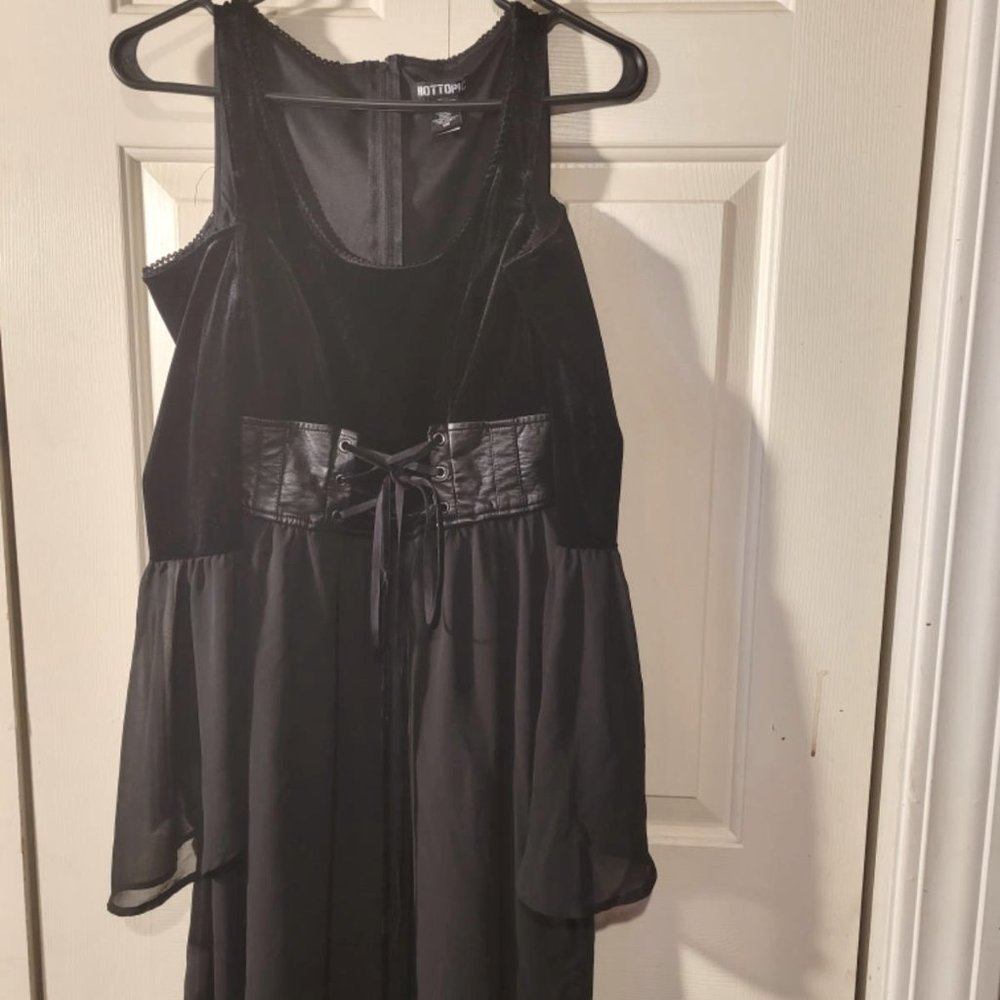 Goth/Renaissance cold shoulder Dress